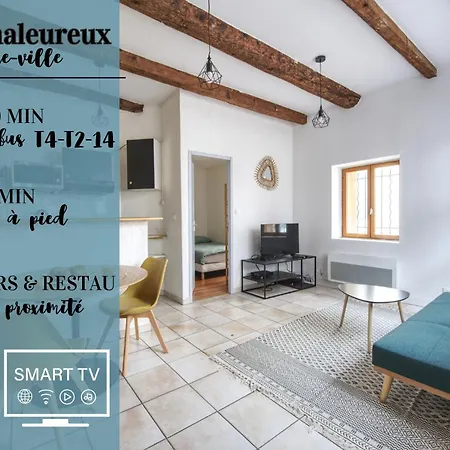 Apartment Coin Chaleureux En Centre-ville Nimes